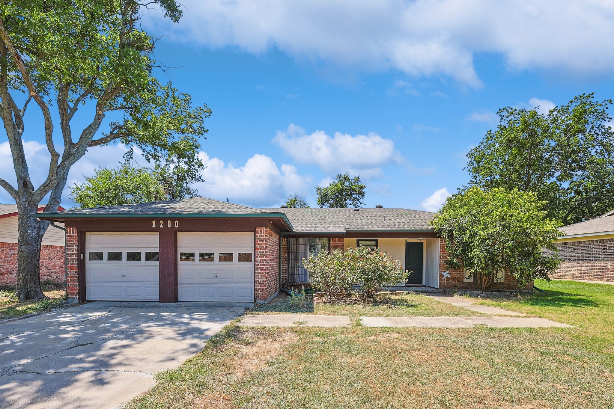 1200 Tobie Layne Street Benbrook TX 76126