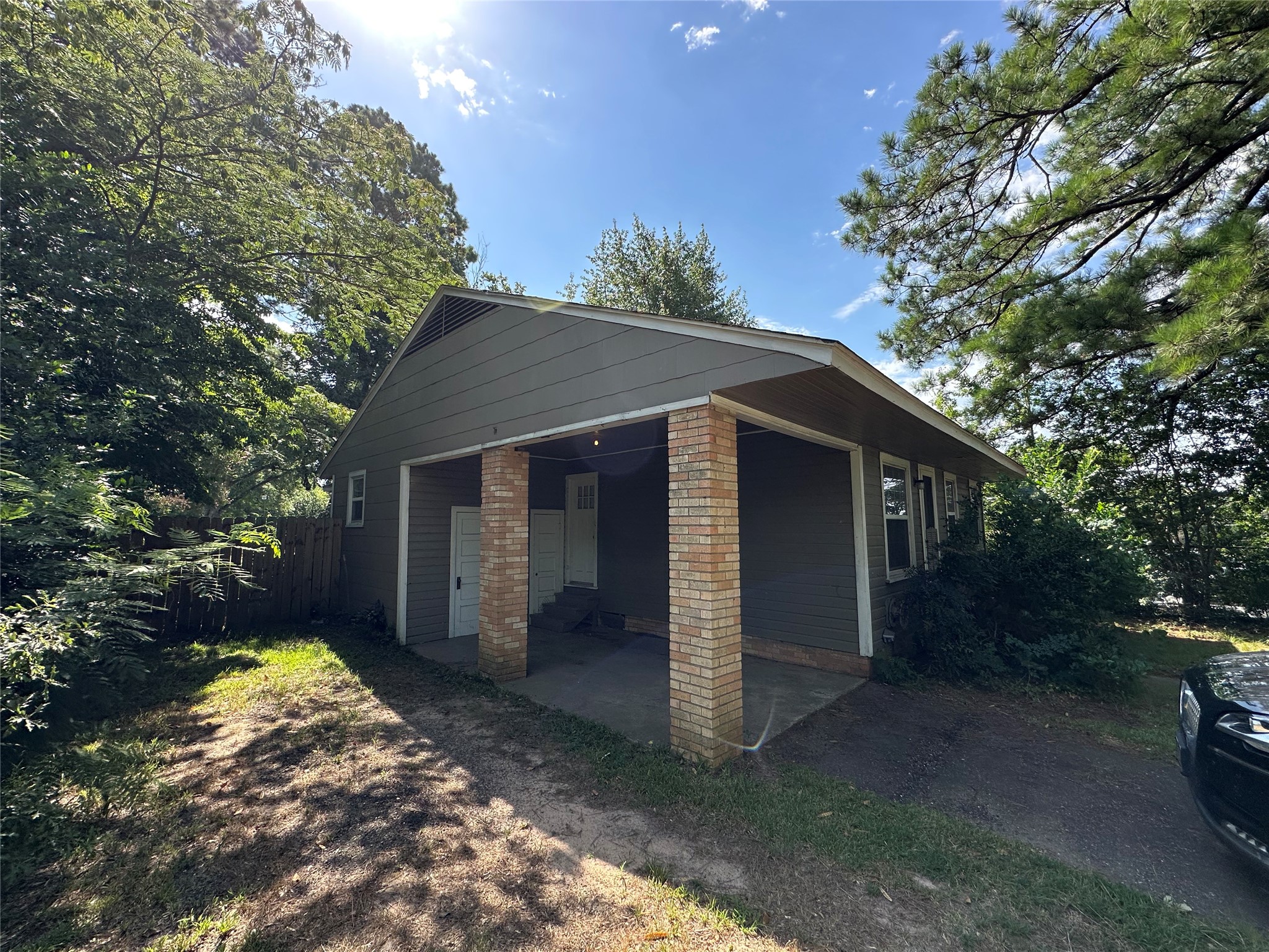 208 N Bowie New Boston TX 75570