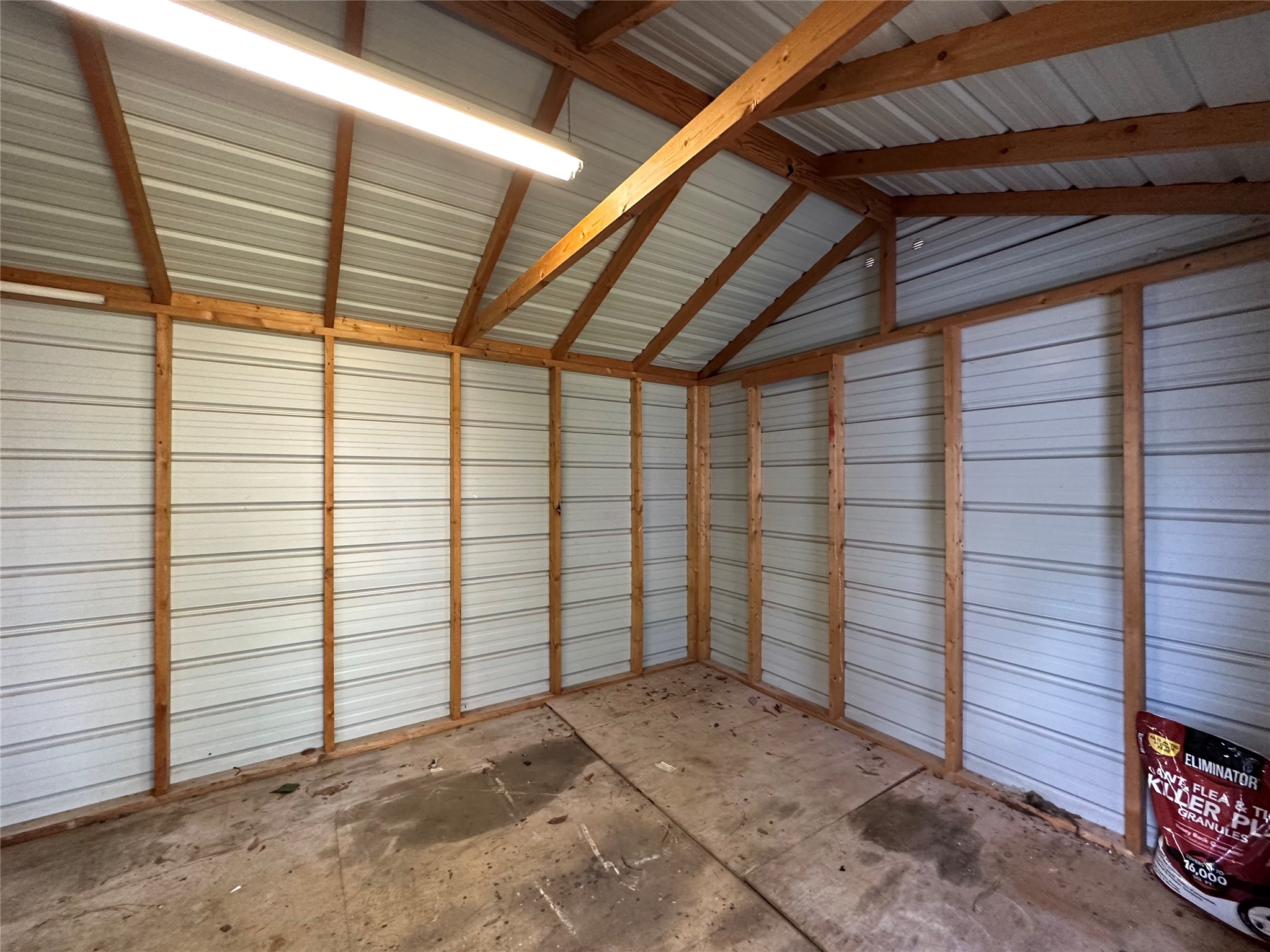 208 N Bowie New Boston TX 75570