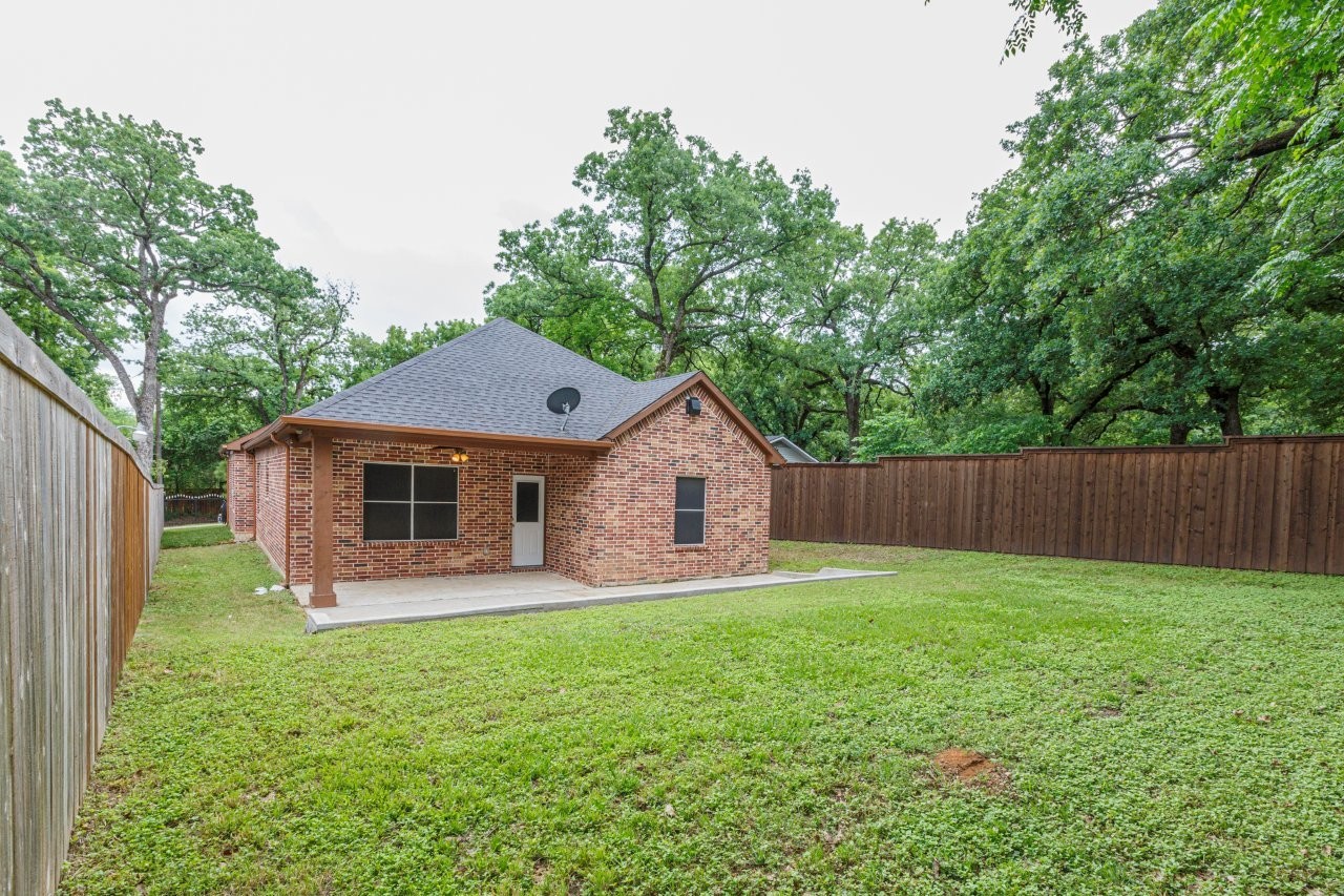 2505 Edd Road Dallas TX 75253