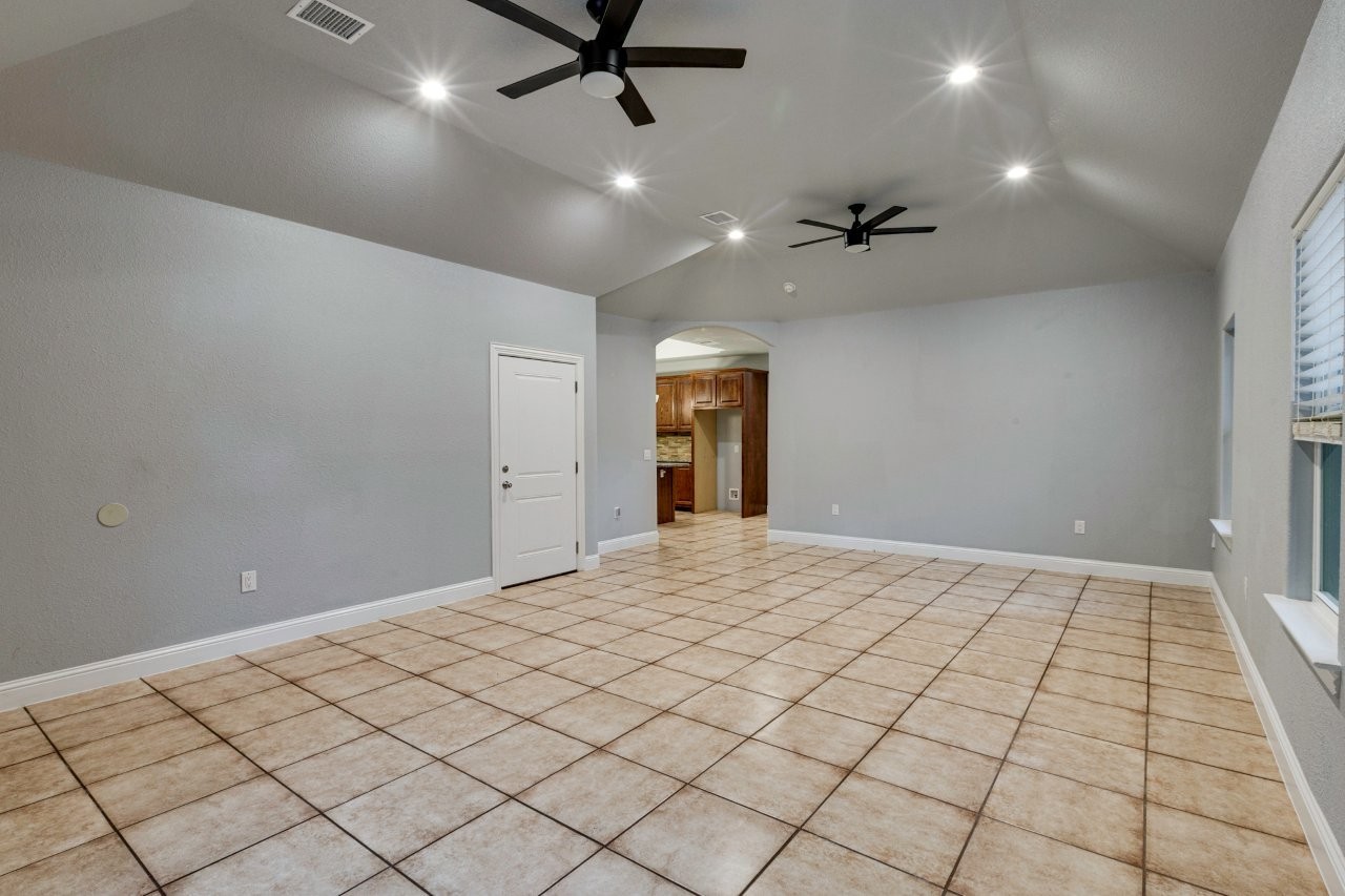 2505 Edd Road Dallas TX 75253