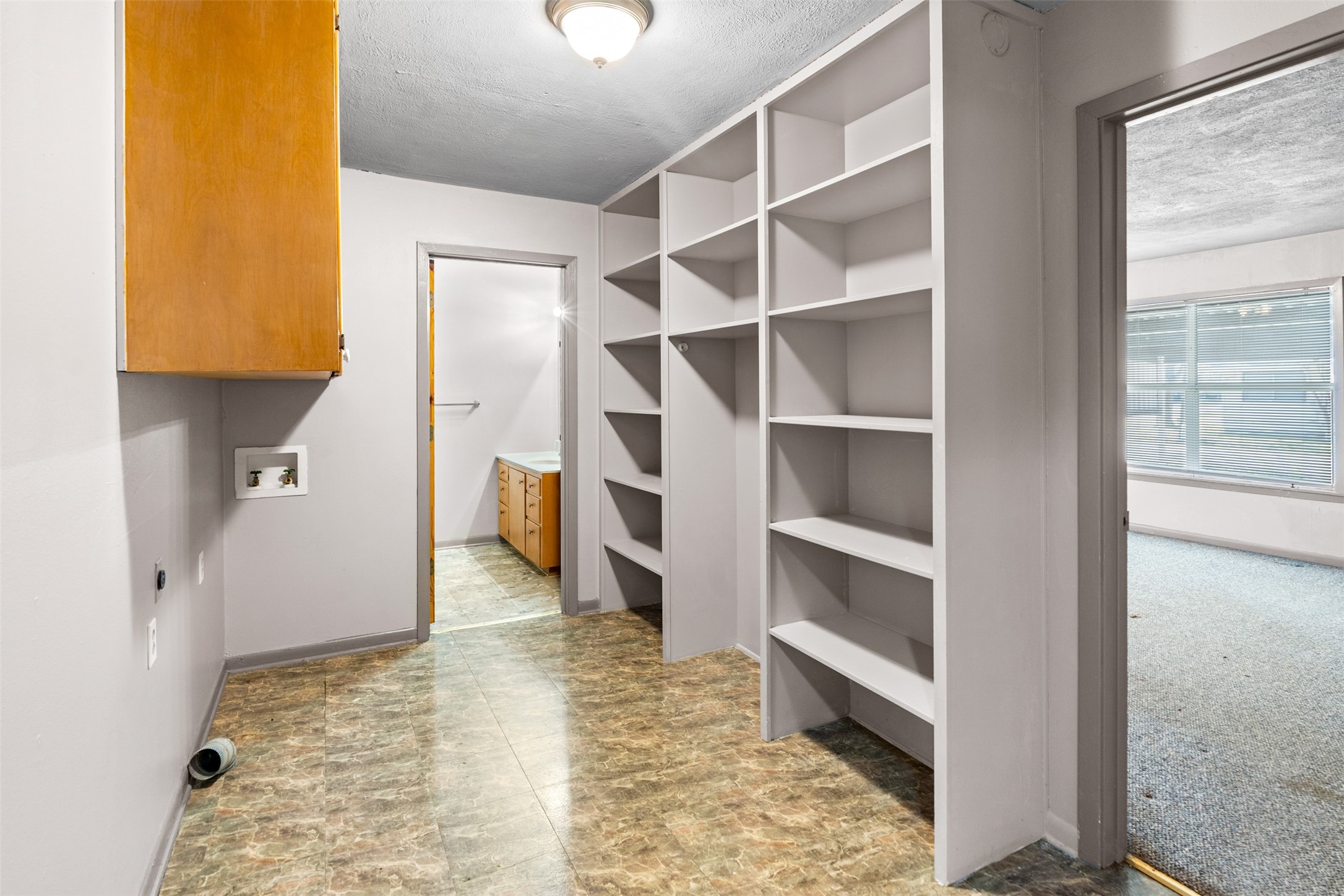603 E Market Street Mabank TX 75147