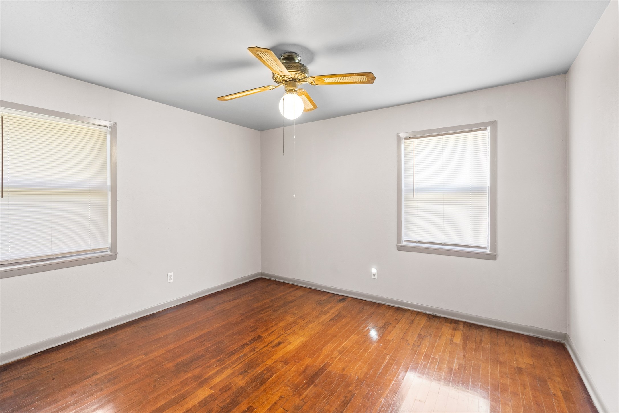603 E Market Street Mabank TX 75147