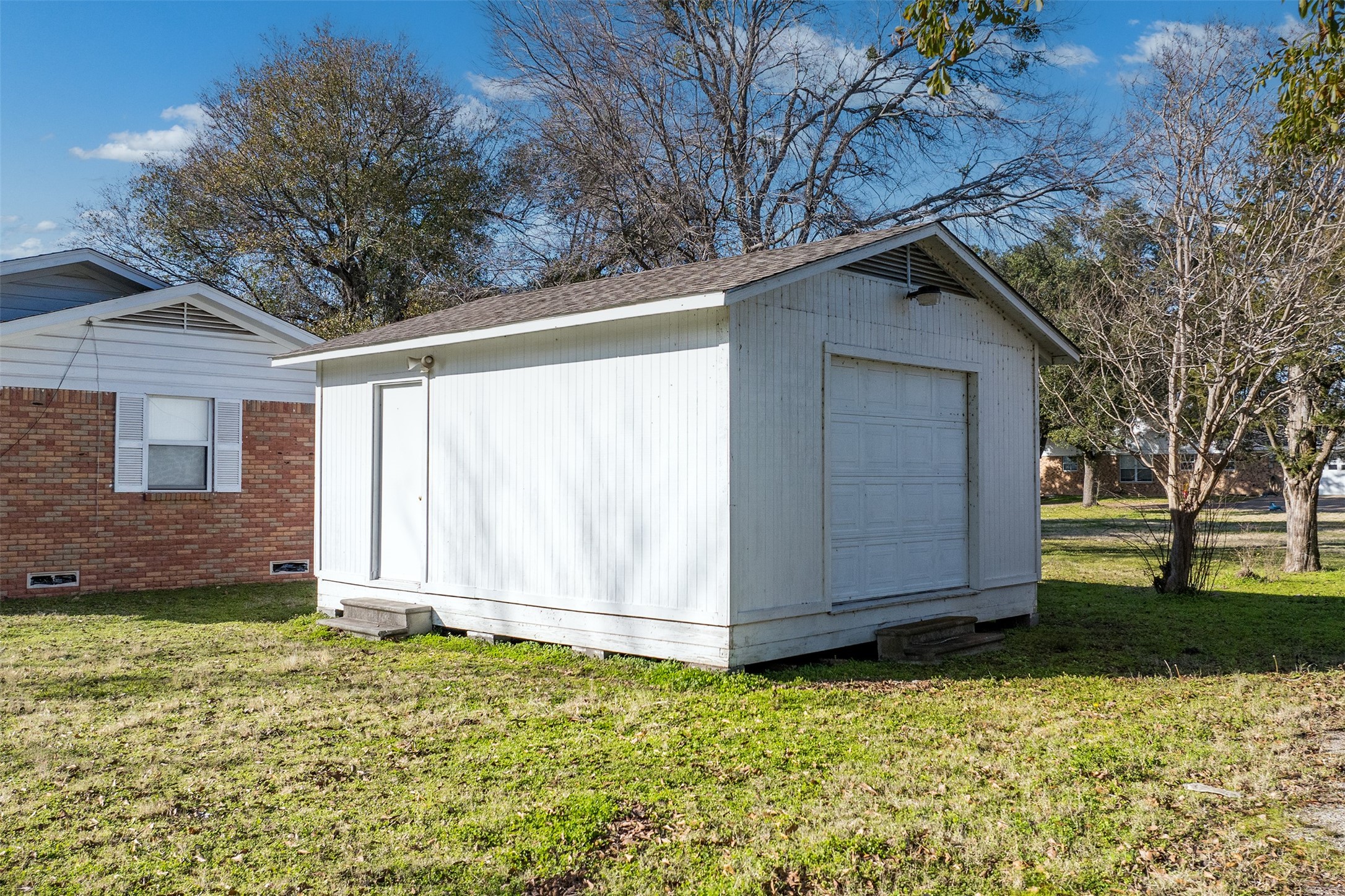 603 E Market Street Mabank TX 75147