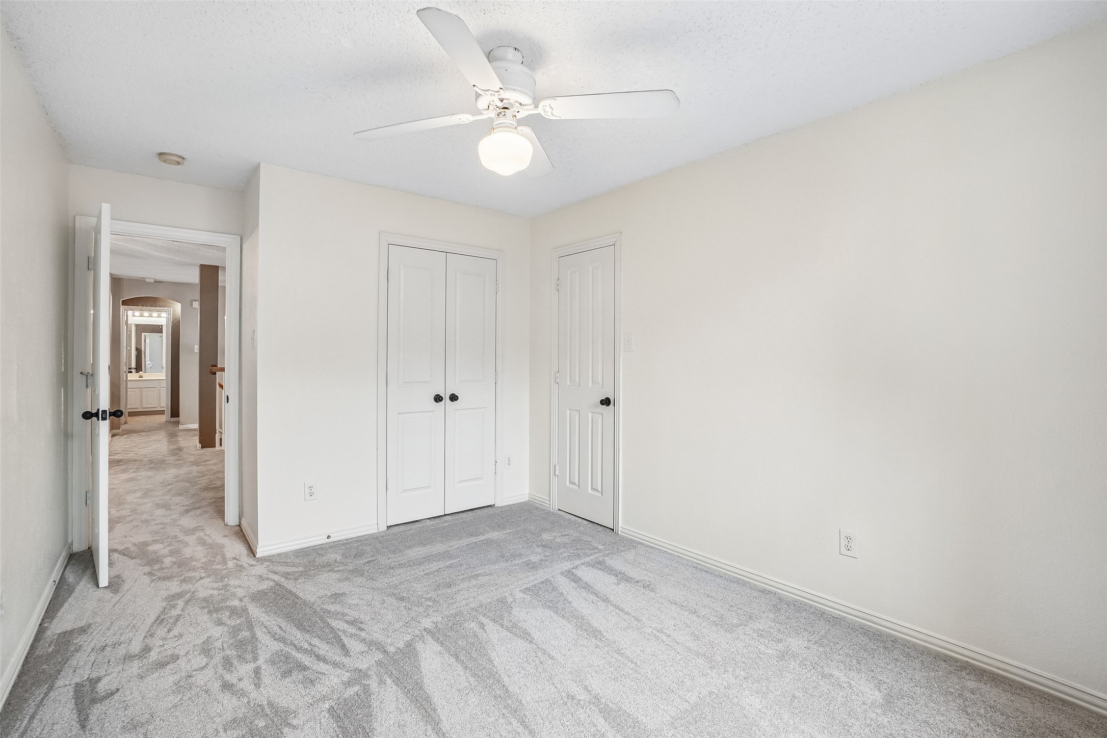 2809 Stonehurst Drive Grapevine TX 76051