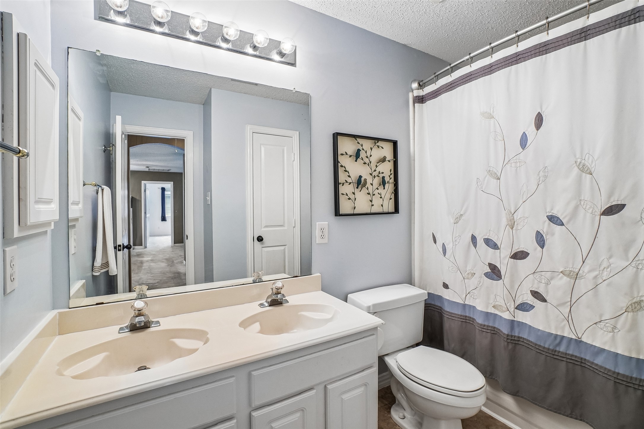 2809 Stonehurst Drive Grapevine TX 76051