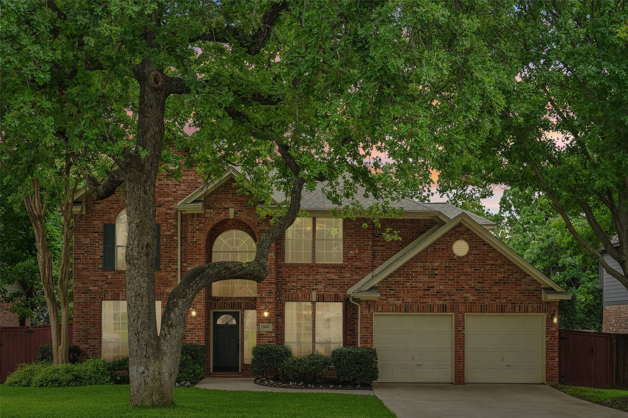 2809 Stonehurst Drive Grapevine TX 76051
