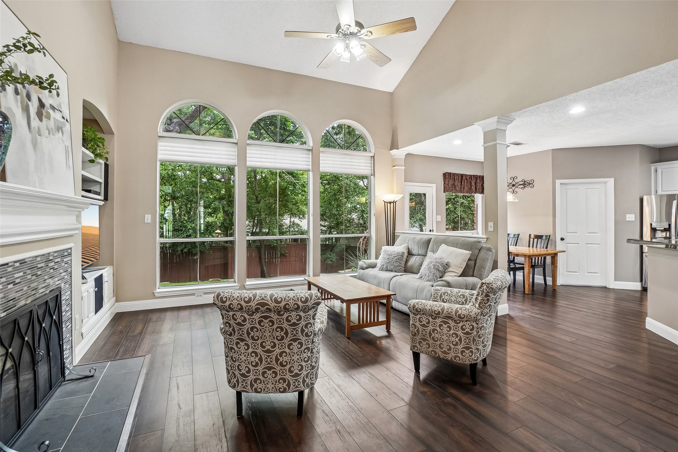 2809 Stonehurst Drive Grapevine TX 76051