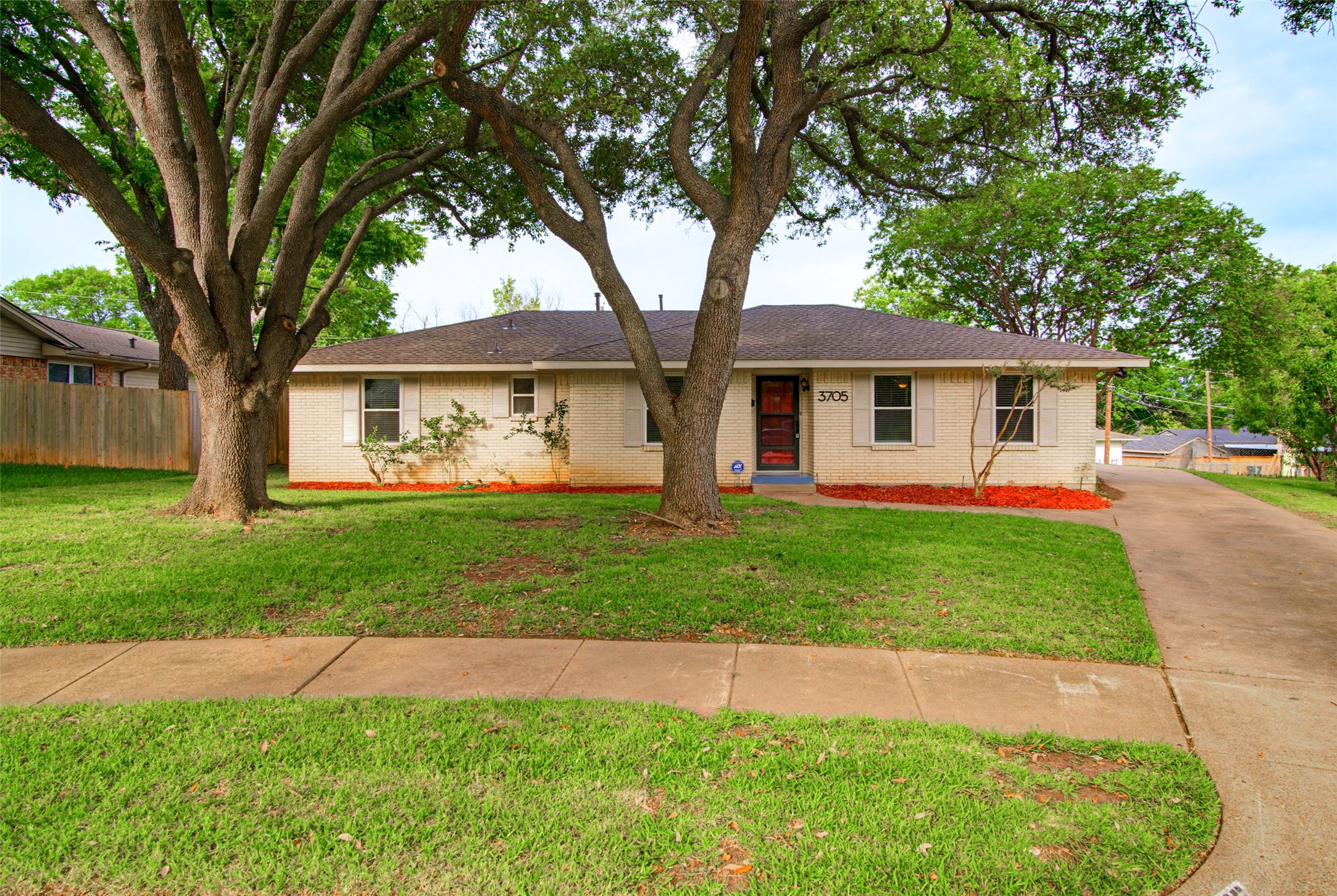 3705 Tulane Circle Garland TX 75043