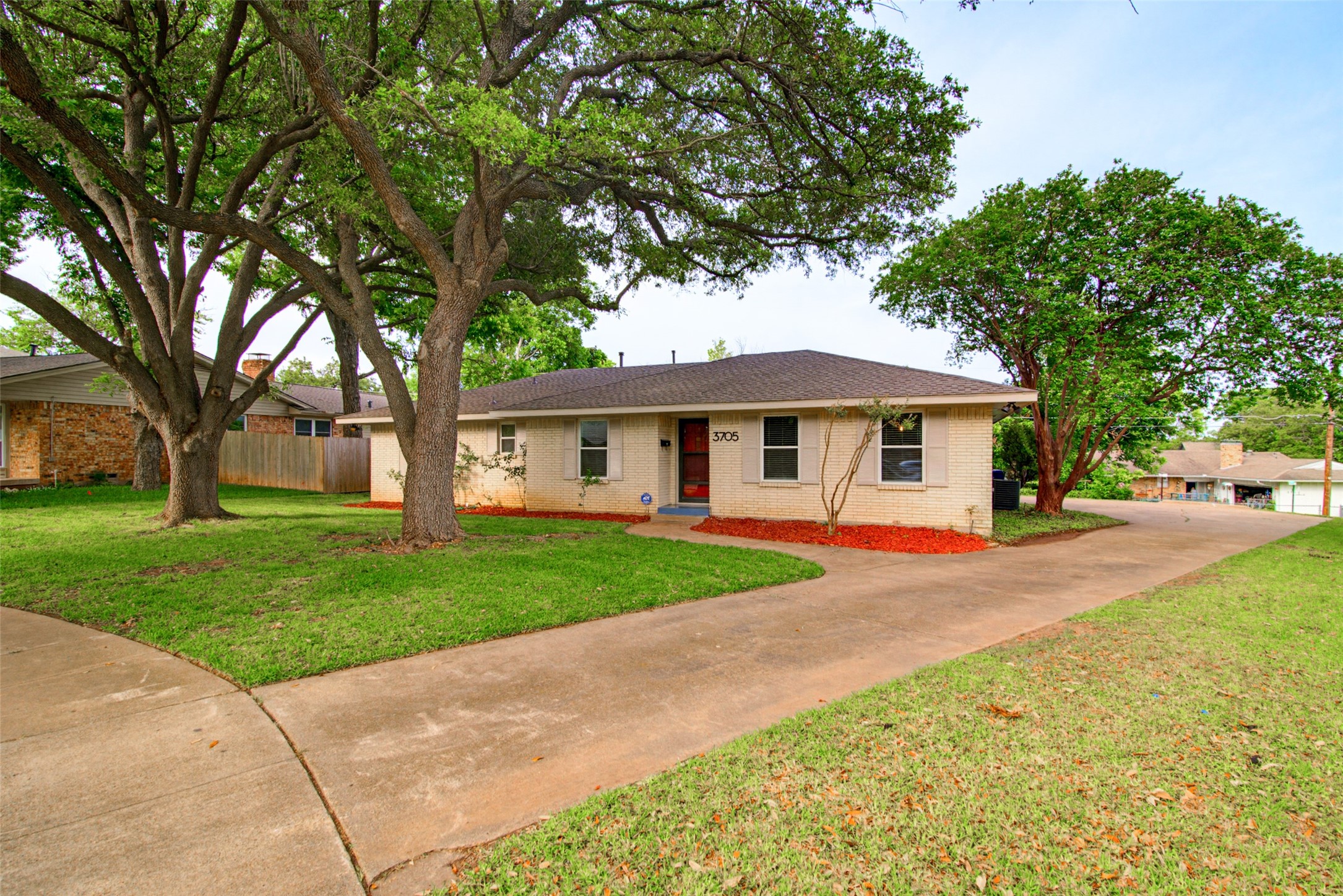 3705 Tulane Circle Garland TX 75043