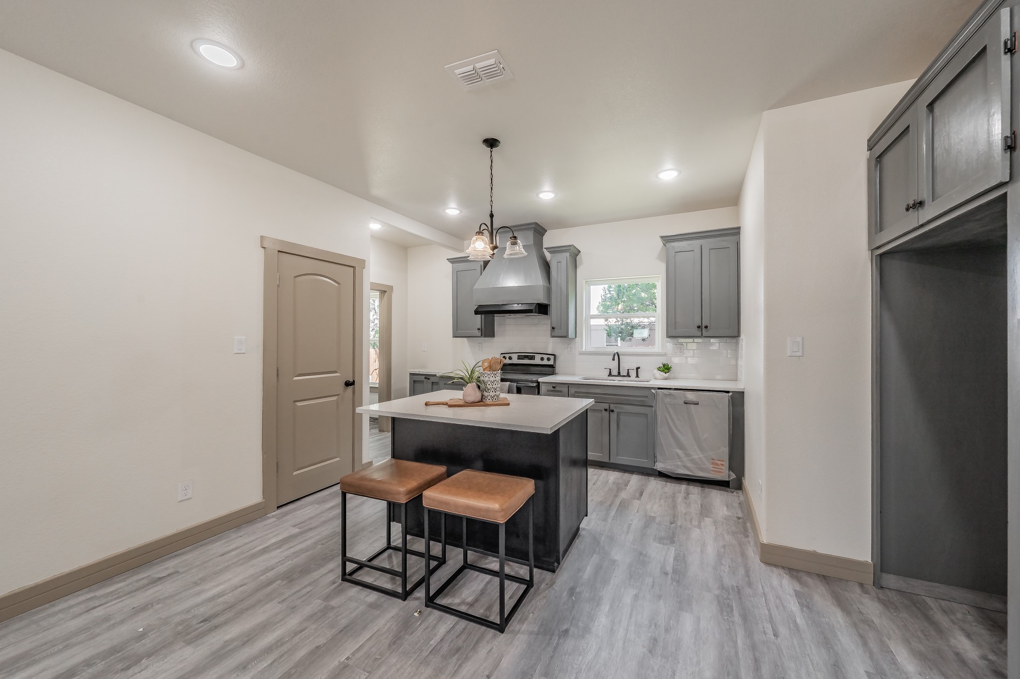 2515 Coyote Trail Granbury TX 76048