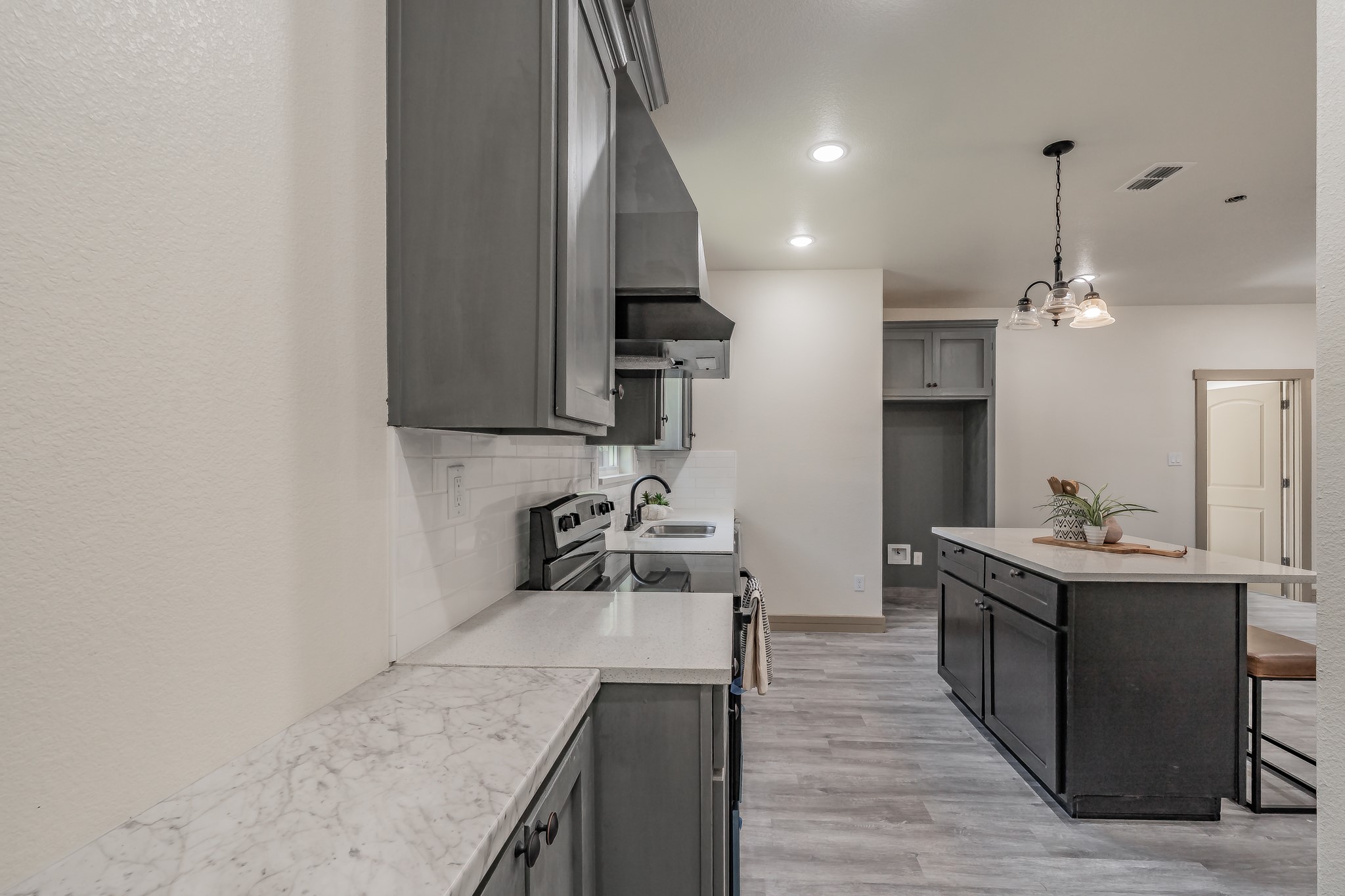 2515 Coyote Trail Granbury TX 76048