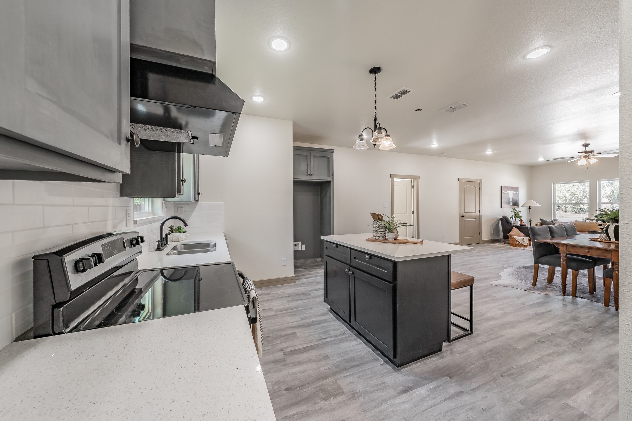 2515 Coyote Trail Granbury TX 76048