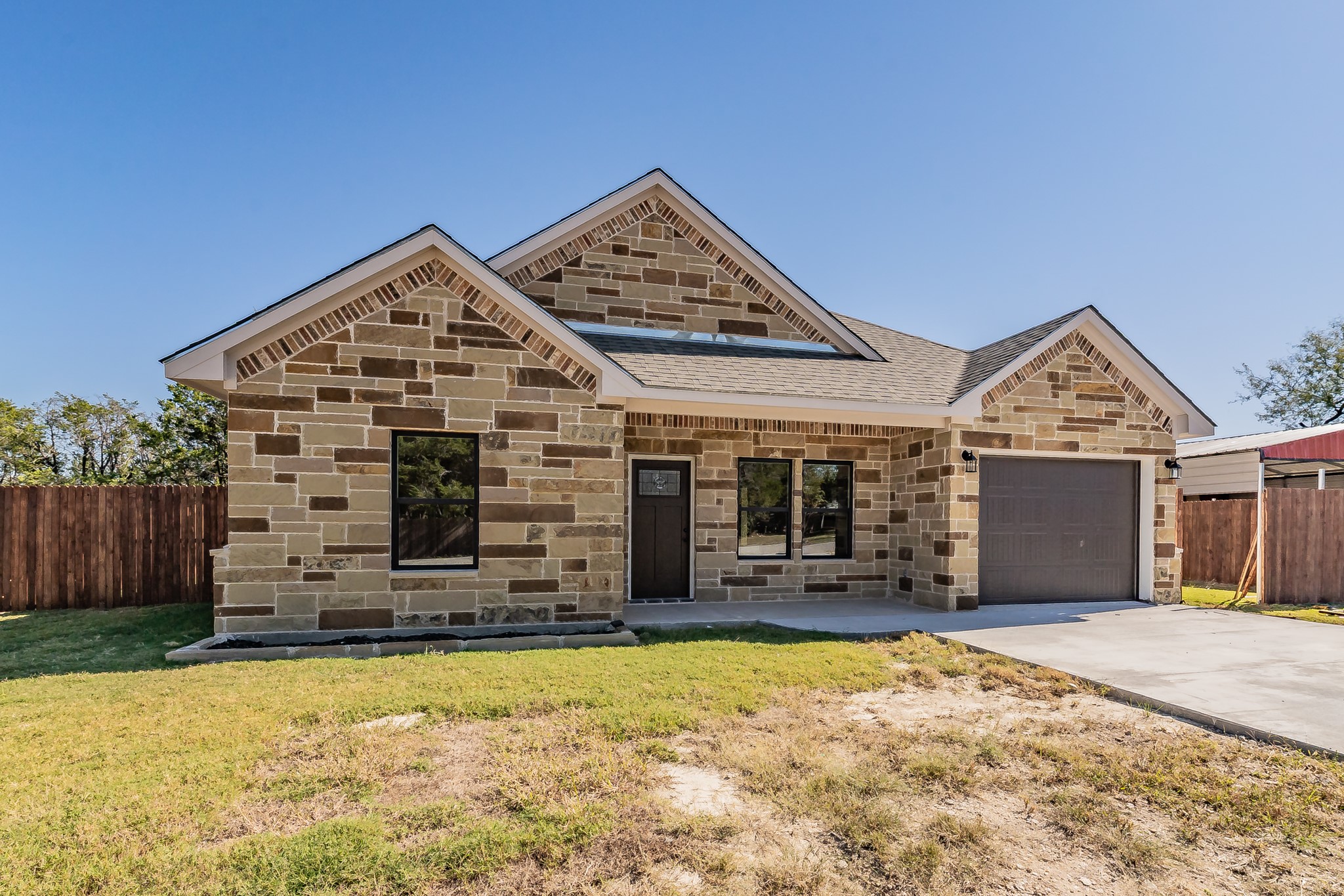2515 Coyote Trail Granbury TX 76048