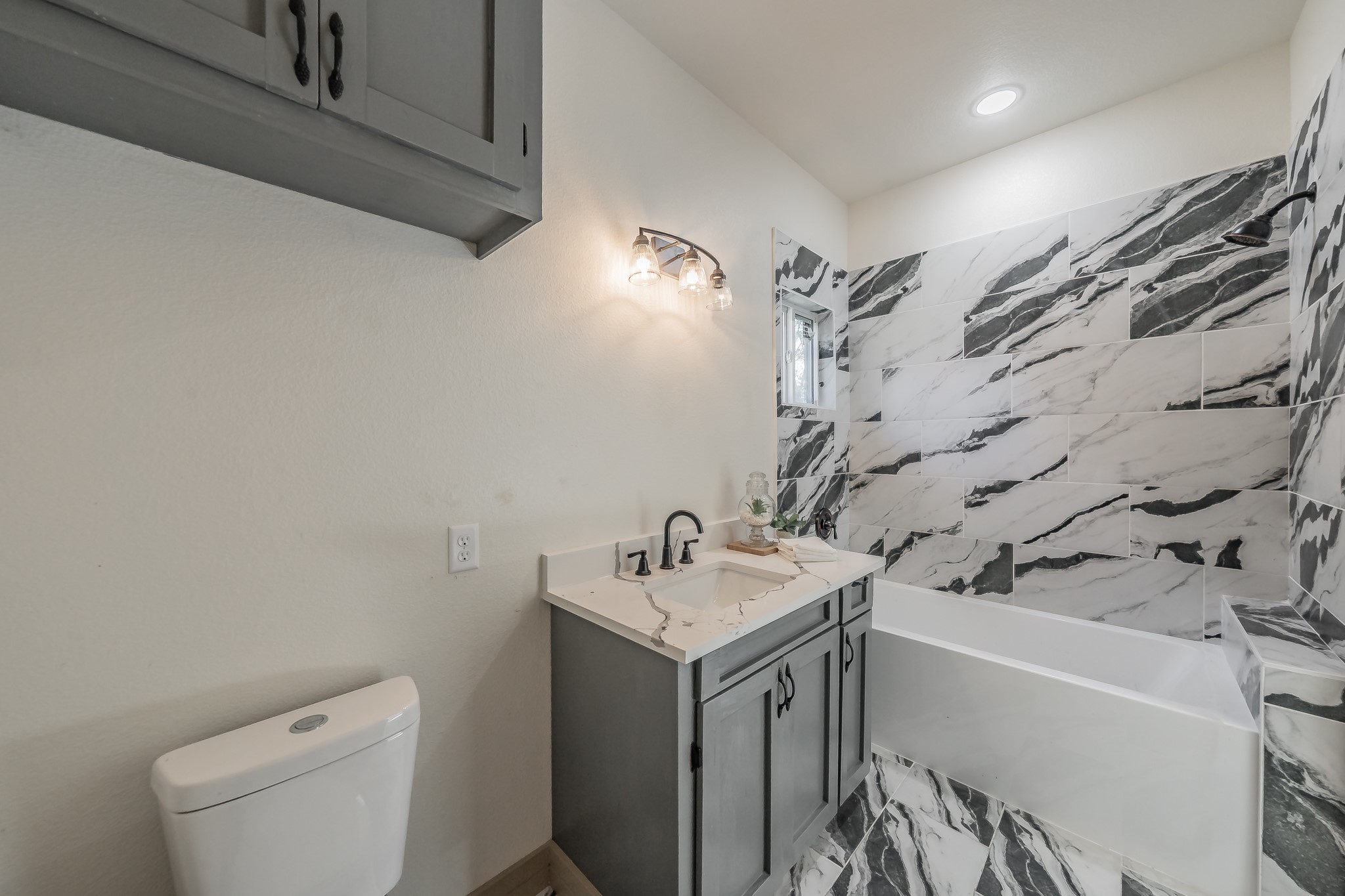 2515 Coyote Trail Granbury TX 76048