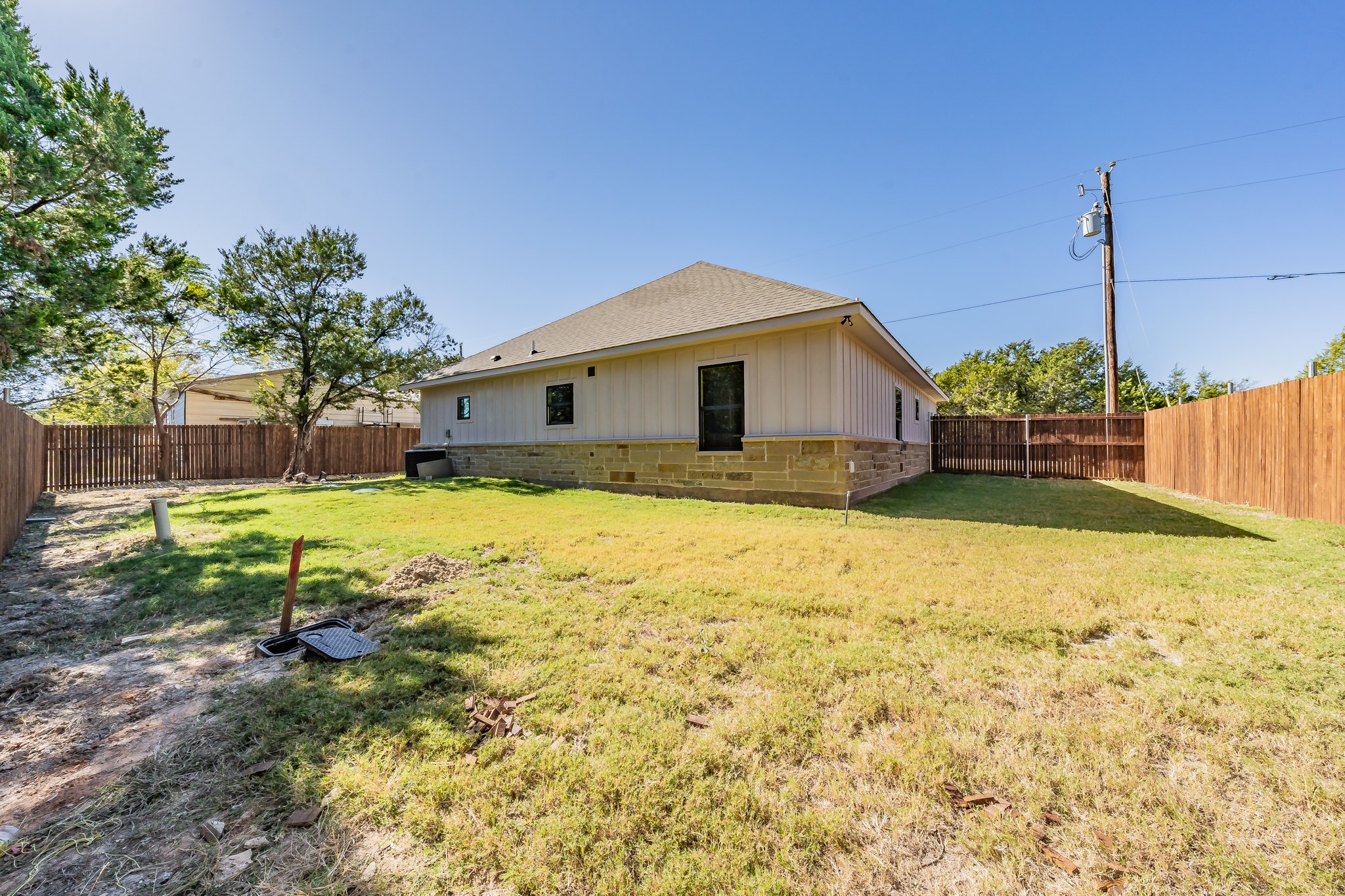 2515 Coyote Trail Granbury TX 76048