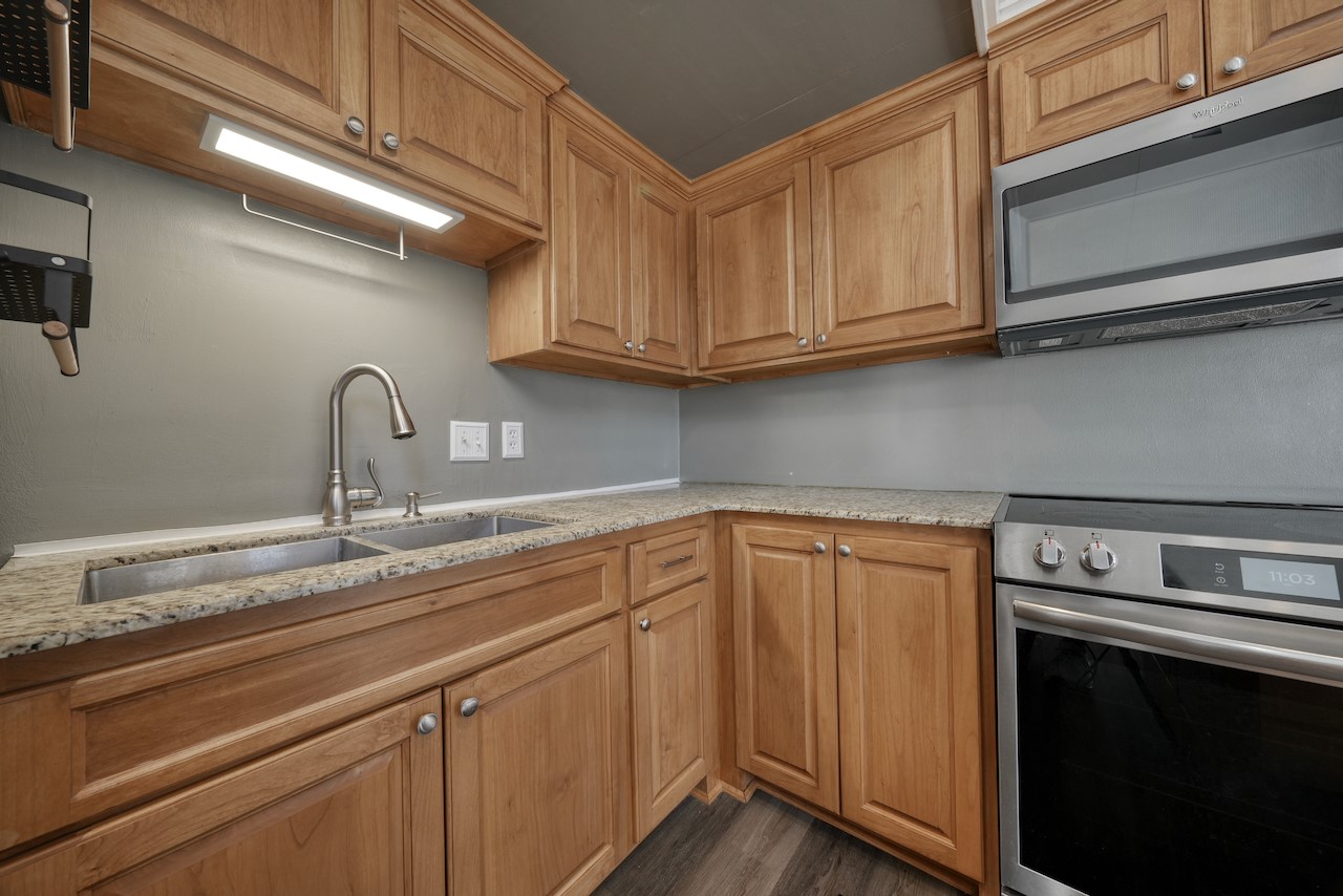 1633 Morningside Trail Hideaway TX 75771