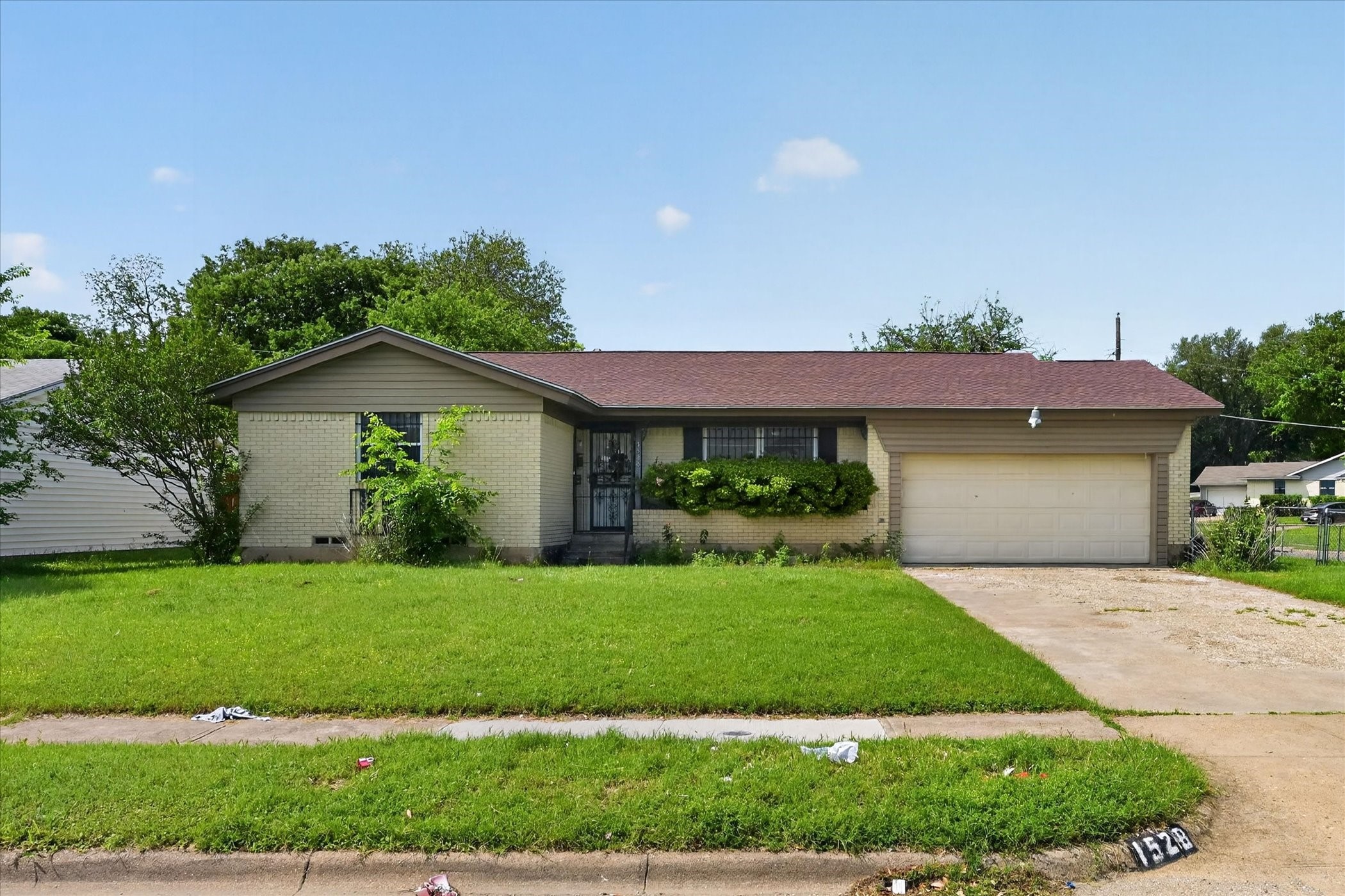 1528 Wagon Wheels Trail Dallas TX 75241