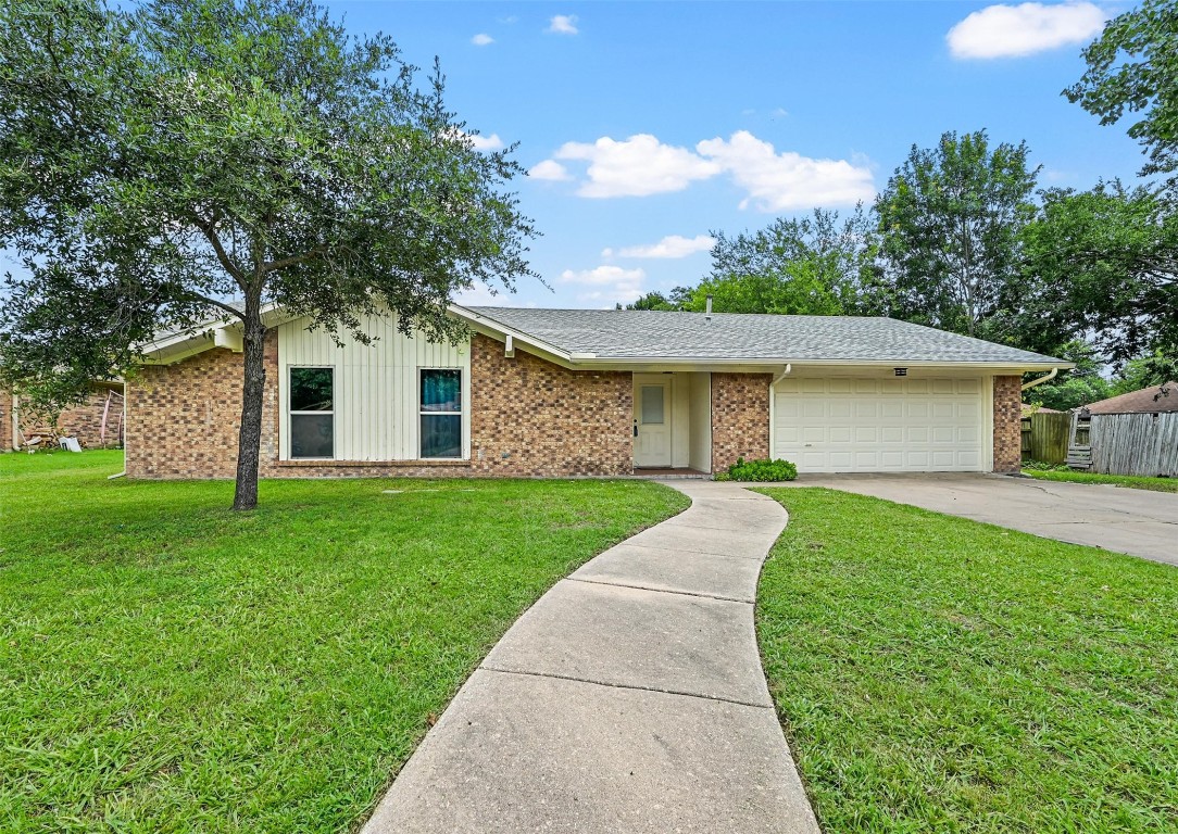 404 Haughton Street Farmersville TX 75442