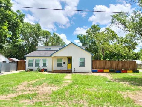 1102 Rose Garden Avenue Dallas TX 75217