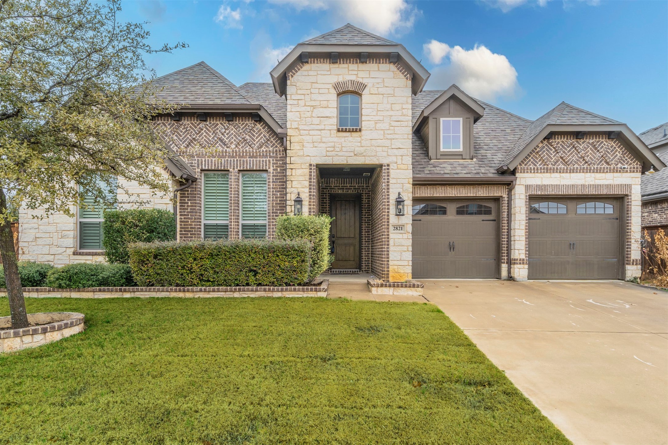 2821 Twin Ridge Drive Arlington TX 76001