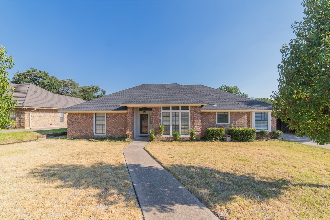 7604 Briar Cove Court Fort Worth TX 76112