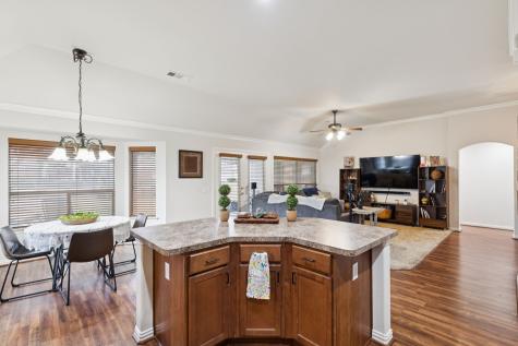 9600 Applewood Trail Denton TX 76207