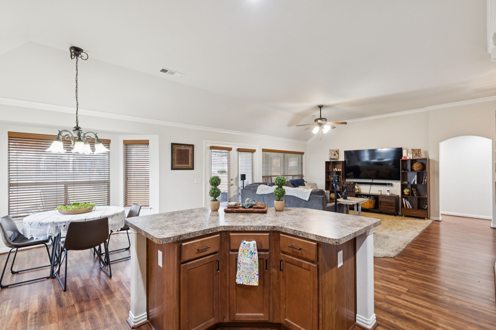 9600 Applewood Trail Denton TX 76207