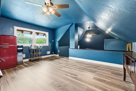 1092 Holly Lane Lewisville TX 75067