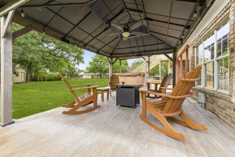 1092 Holly Lane Lewisville TX 75067
