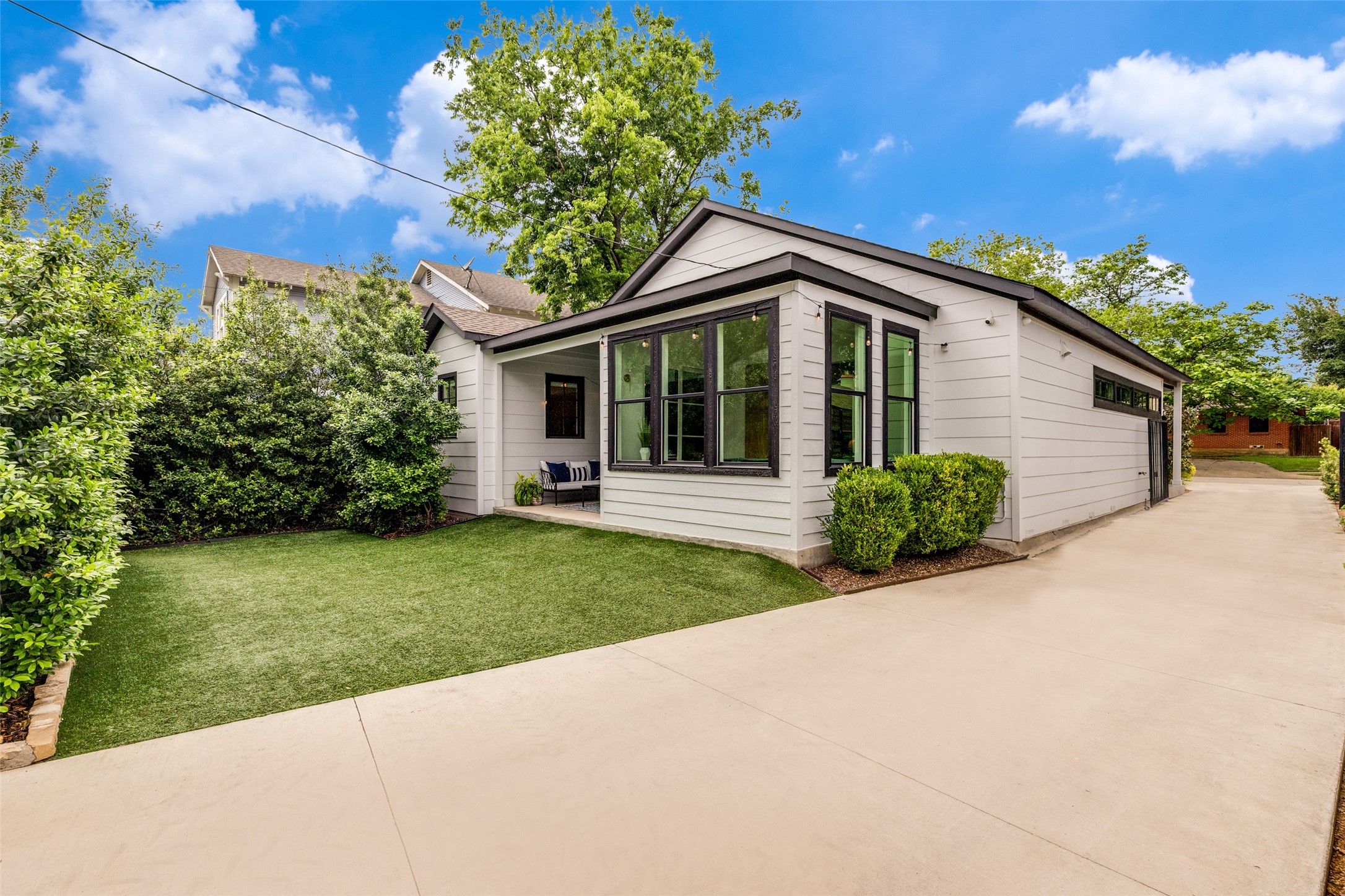 5718 Goodwin Avenue Dallas TX 75206