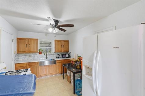 2223 Longwood Lane Dallas TX 75228