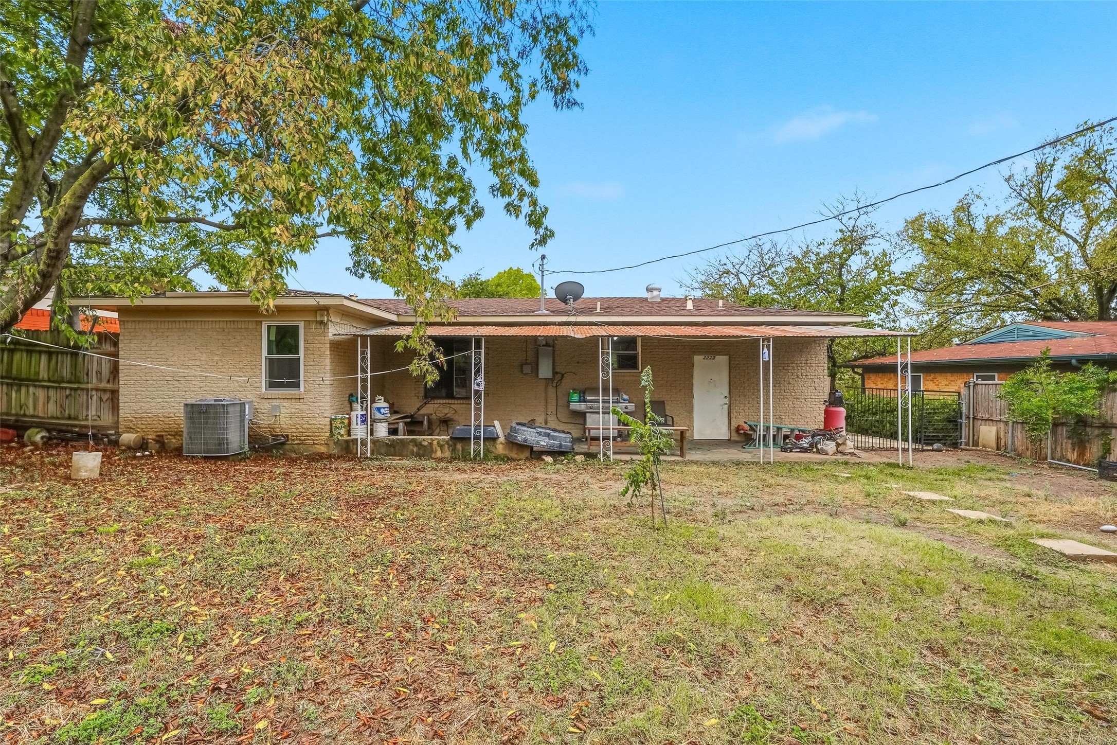 2223 Longwood Lane Dallas TX 75228