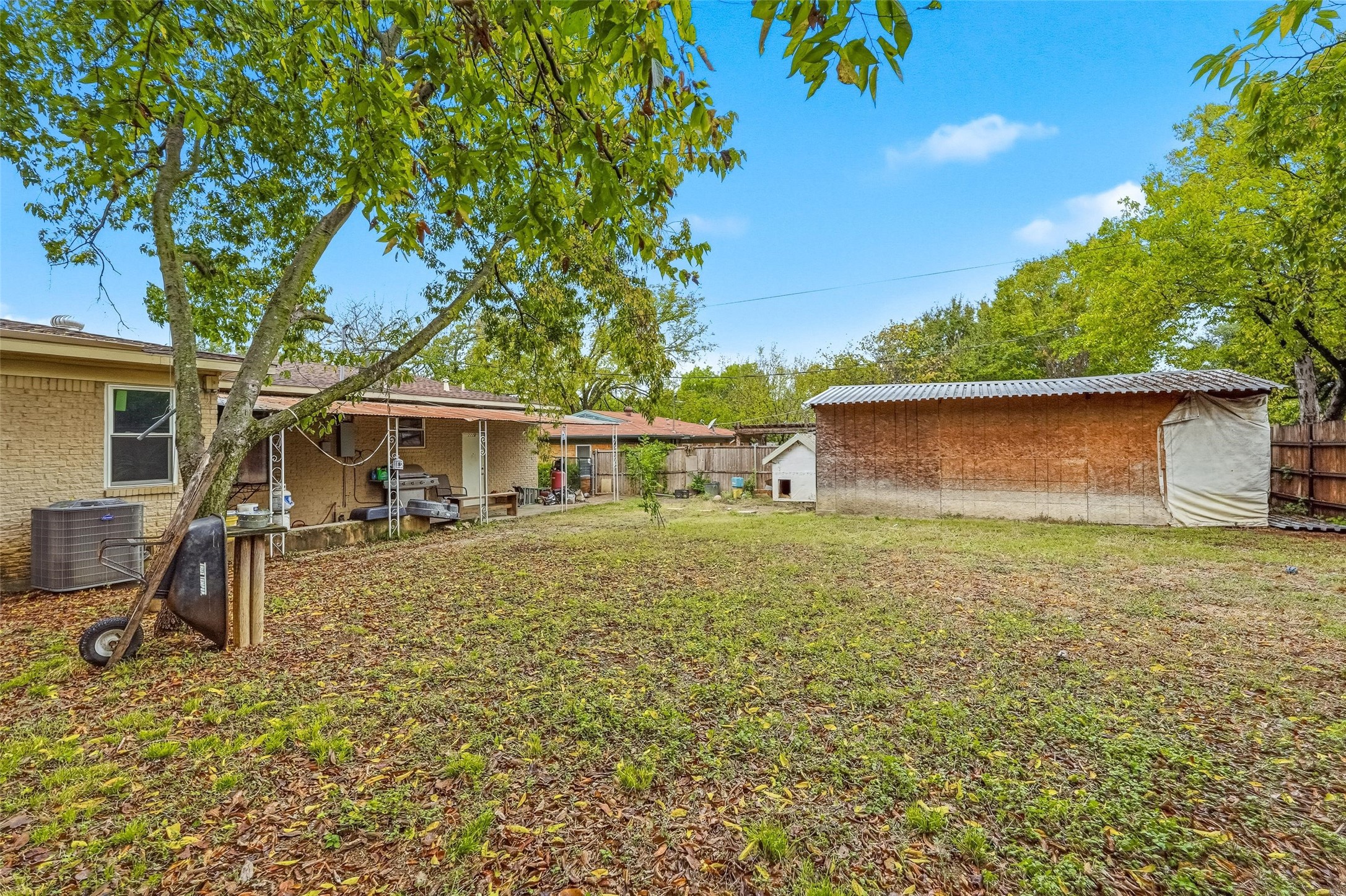 2223 Longwood Lane Dallas TX 75228