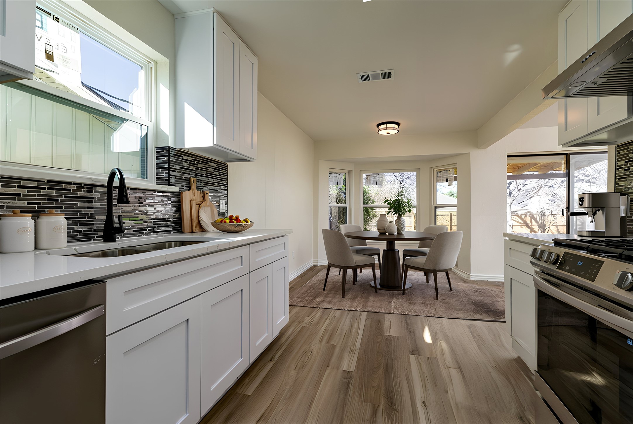 1052 Fox River Lane Fort Worth TX 76120
