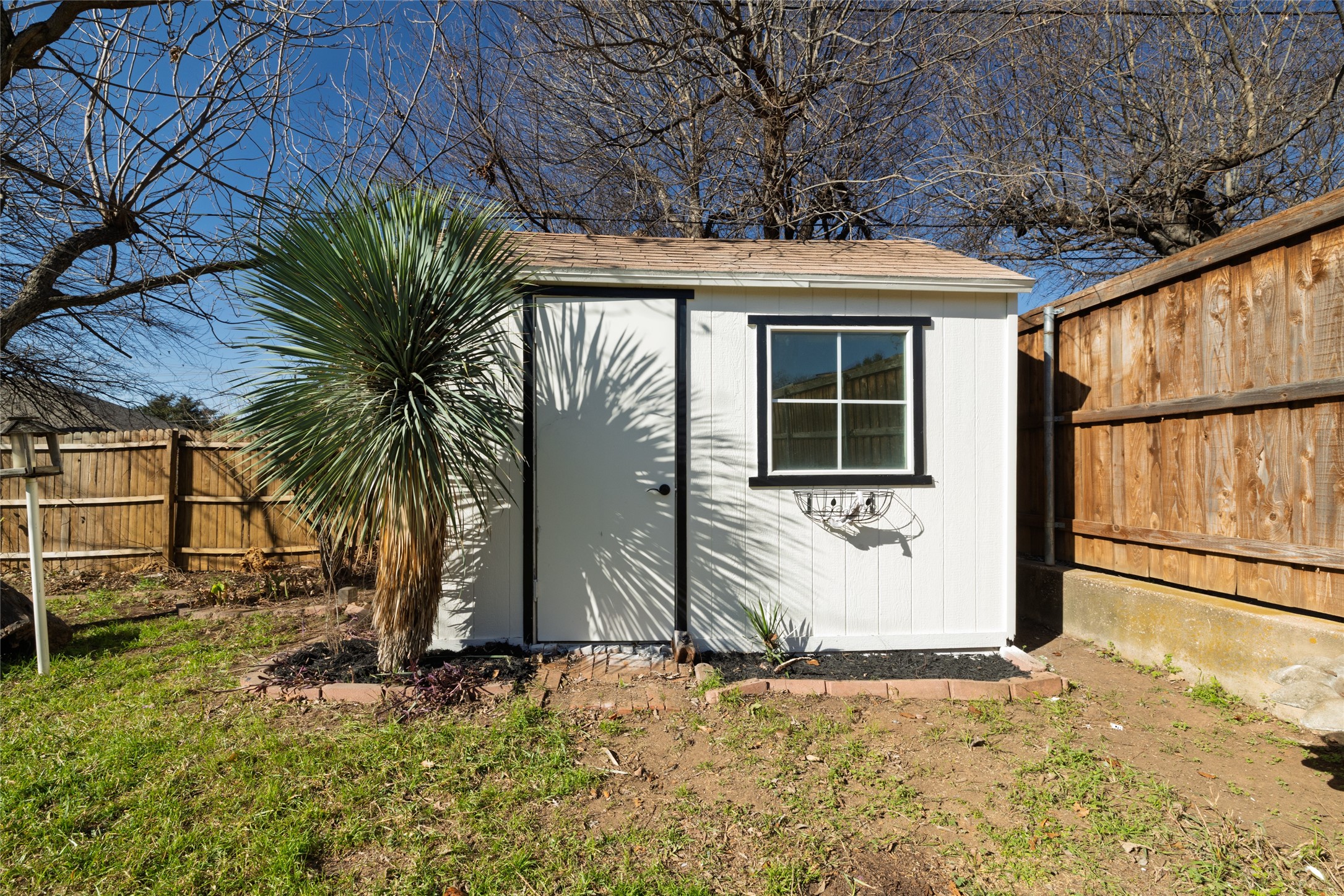 1052 Fox River Lane Fort Worth TX 76120