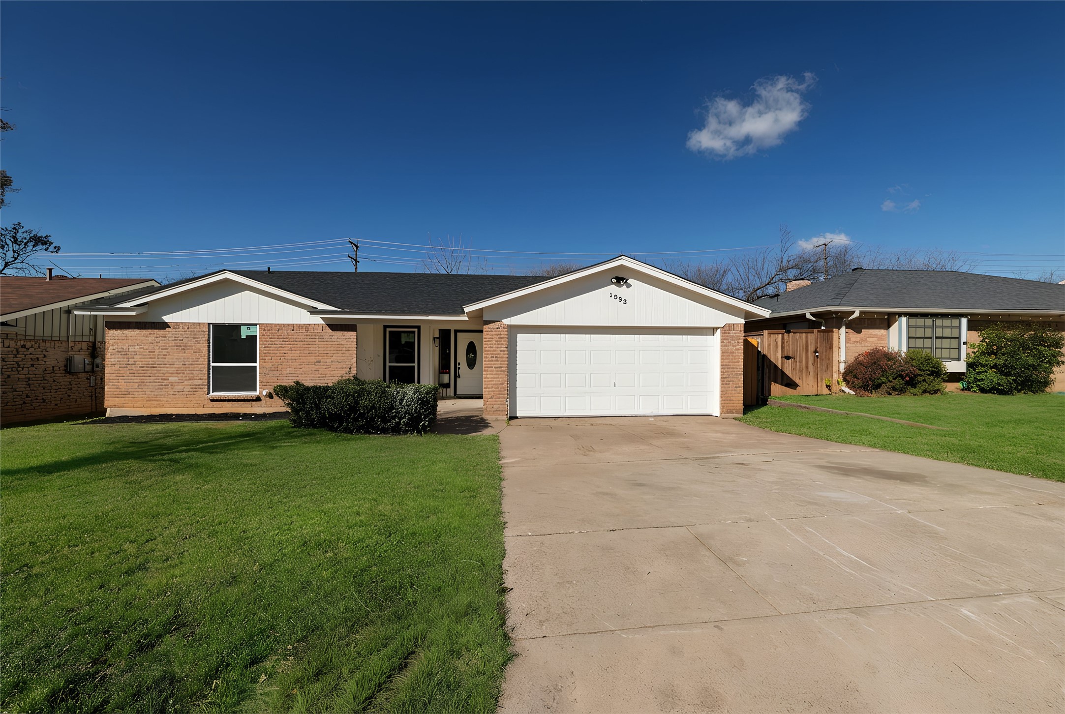 1052 Fox River Lane Fort Worth TX 76120