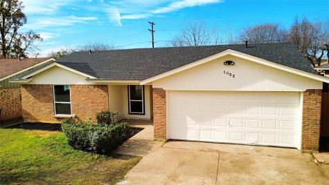 1052 Fox River Lane Fort Worth TX 76120