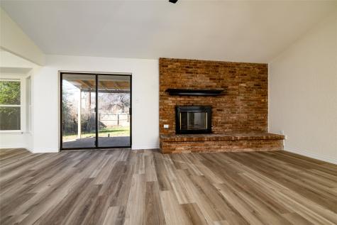 1052 Fox River Lane Fort Worth TX 76120