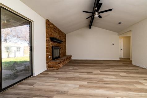 1052 Fox River Lane Fort Worth TX 76120