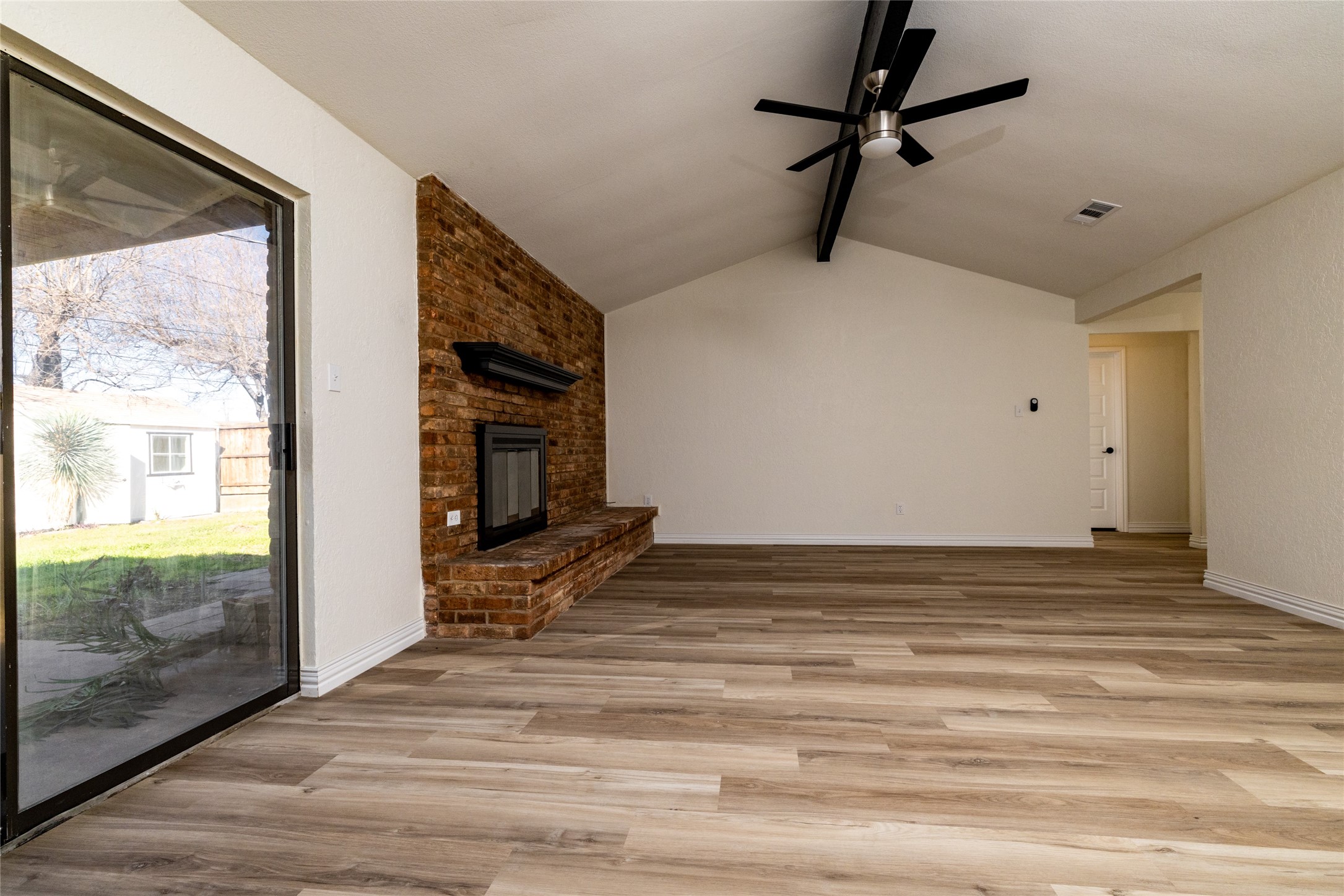 1052 Fox River Lane Fort Worth TX 76120