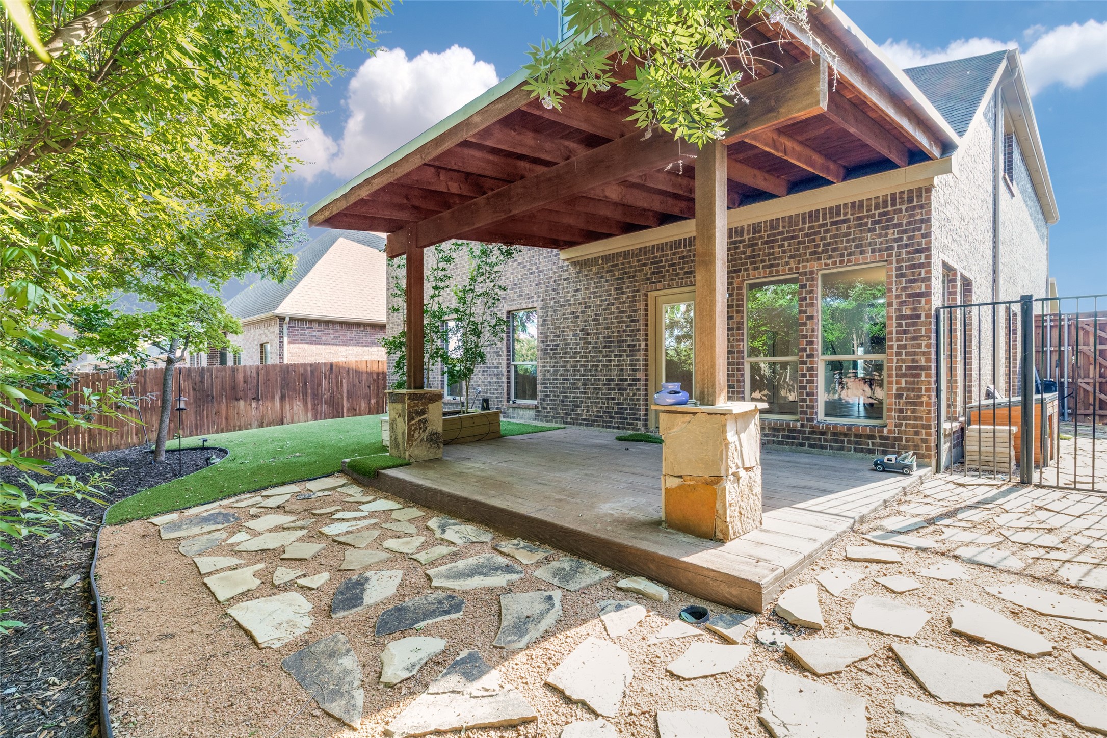 809 Sawmill Road Mckinney TX 75072