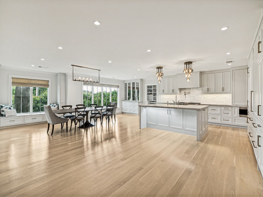 5111 Meaders Lane Dallas TX 75229