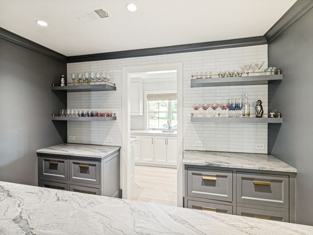 5111 Meaders Lane Dallas TX 75229