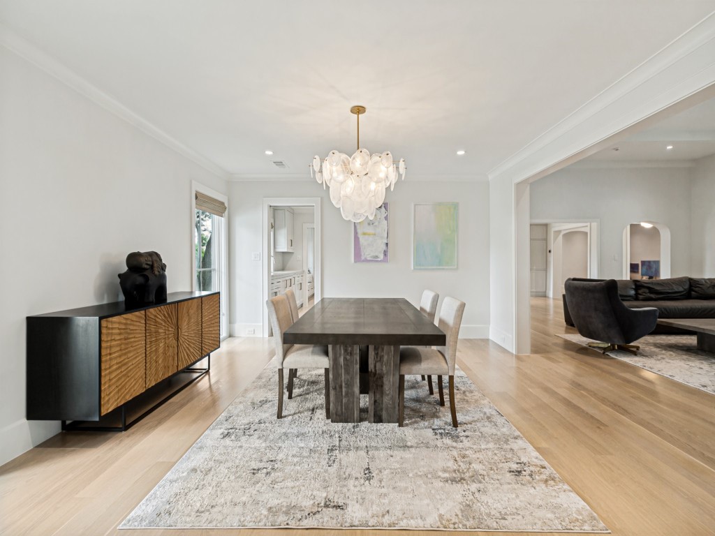 5111 Meaders Lane Dallas TX 75229