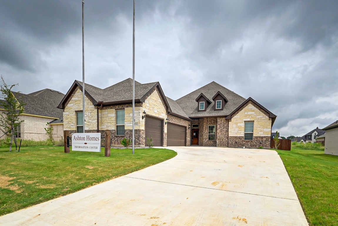 3016 Capital Hill Drive Burleson TX 76028