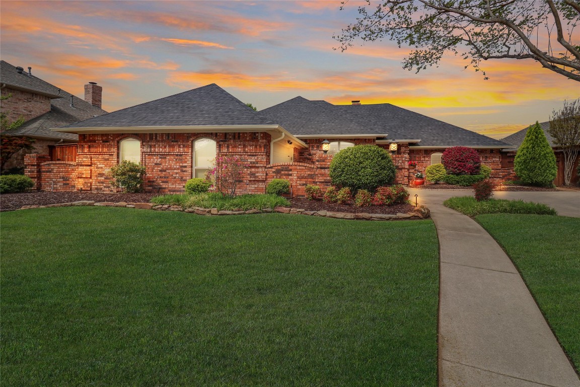 813 Muirfield Drive Mansfield TX 76063