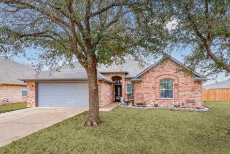 404 Chestnut Lane Saginaw TX 76179