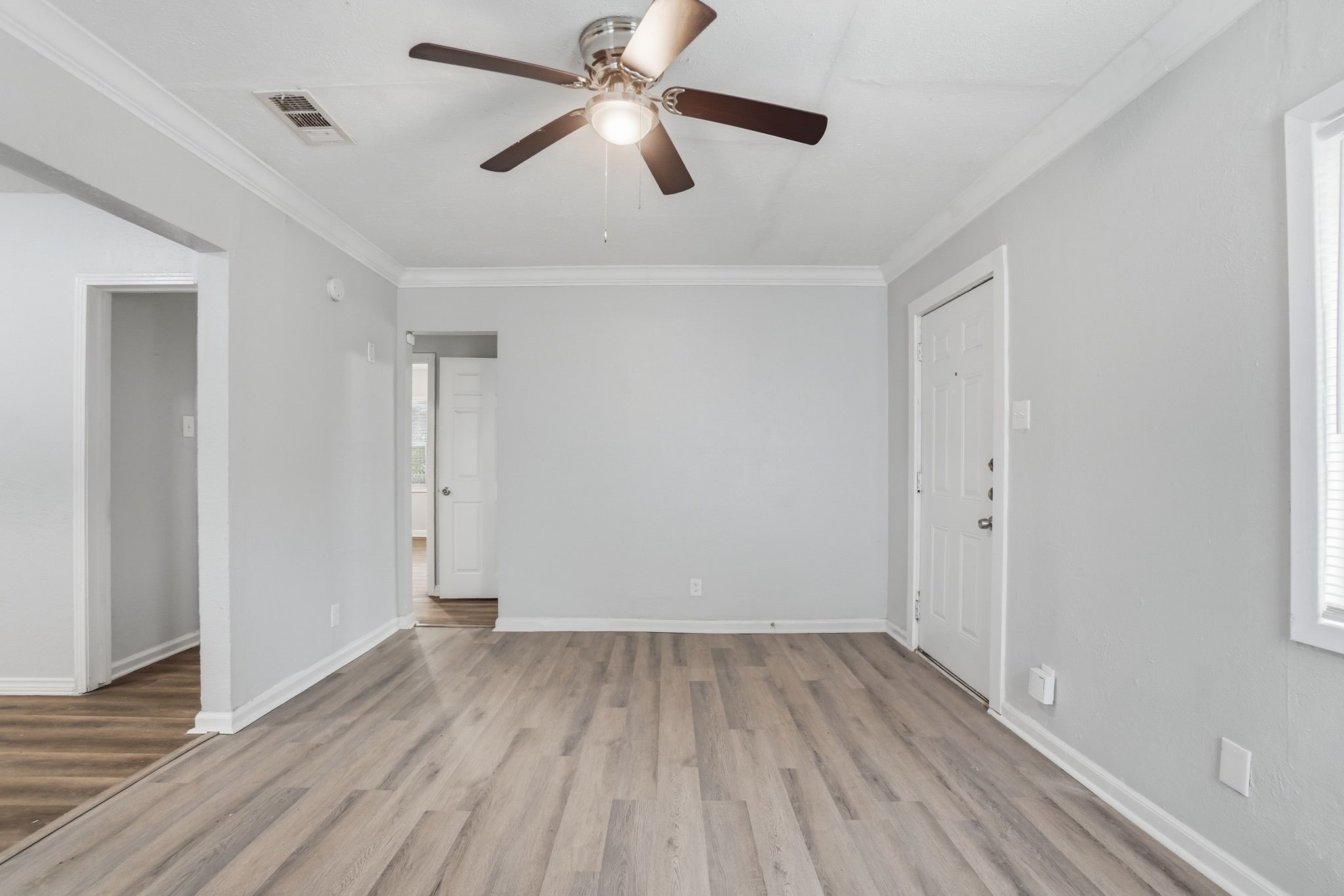 2547 Wilton Avenue Dallas TX 75211
