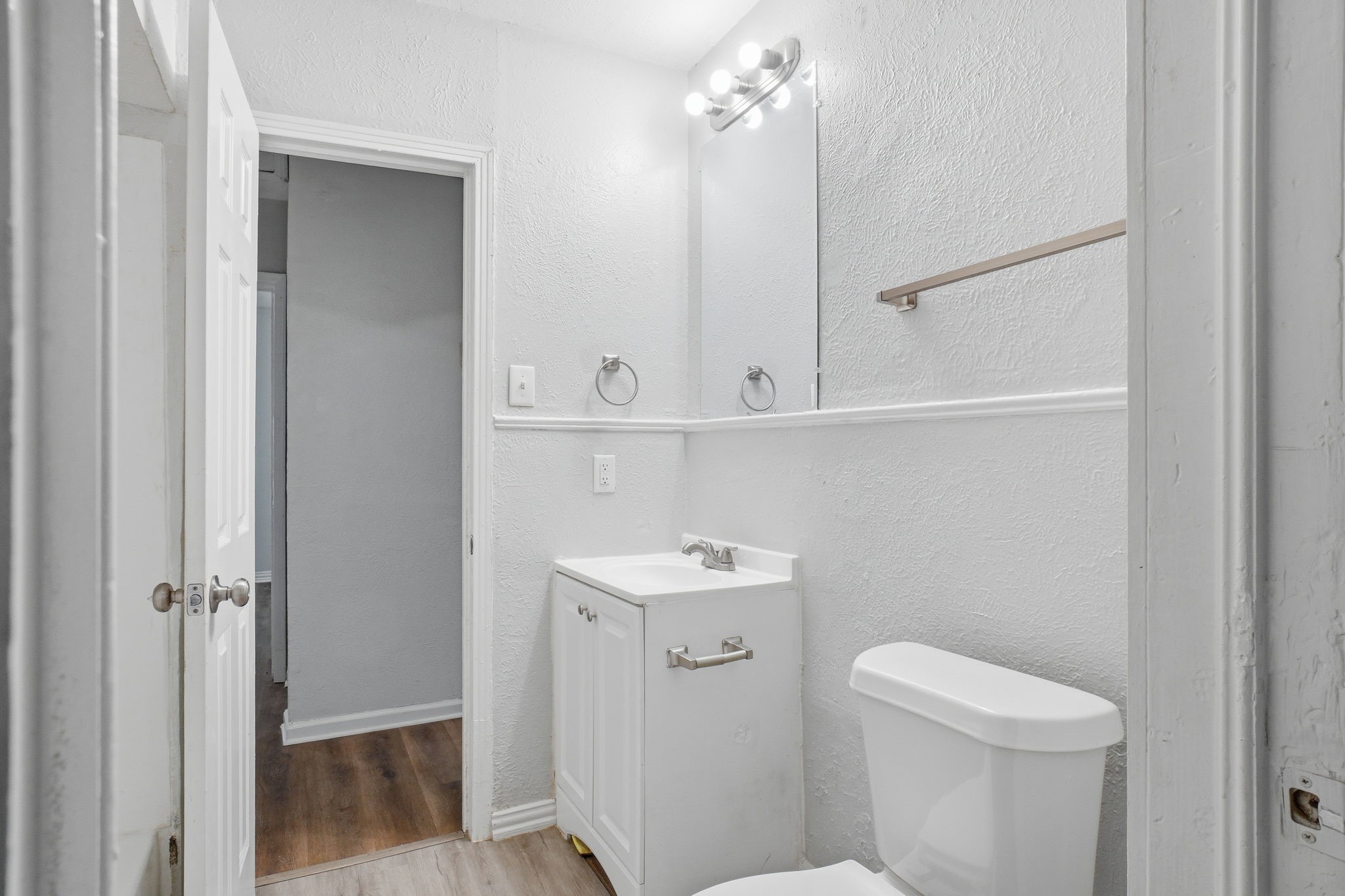 2547 Wilton Avenue Dallas TX 75211